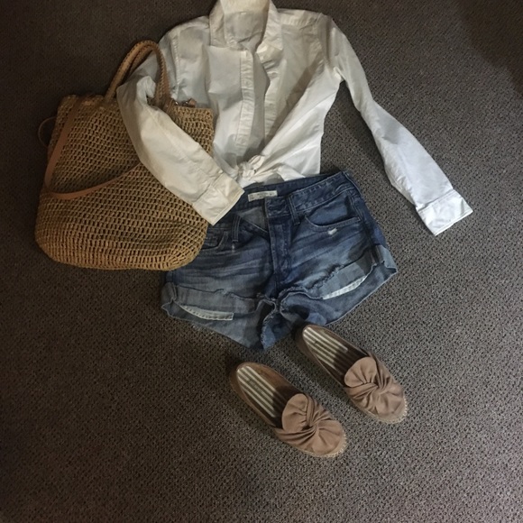 White button down Cotton top - Picture 4 of 4